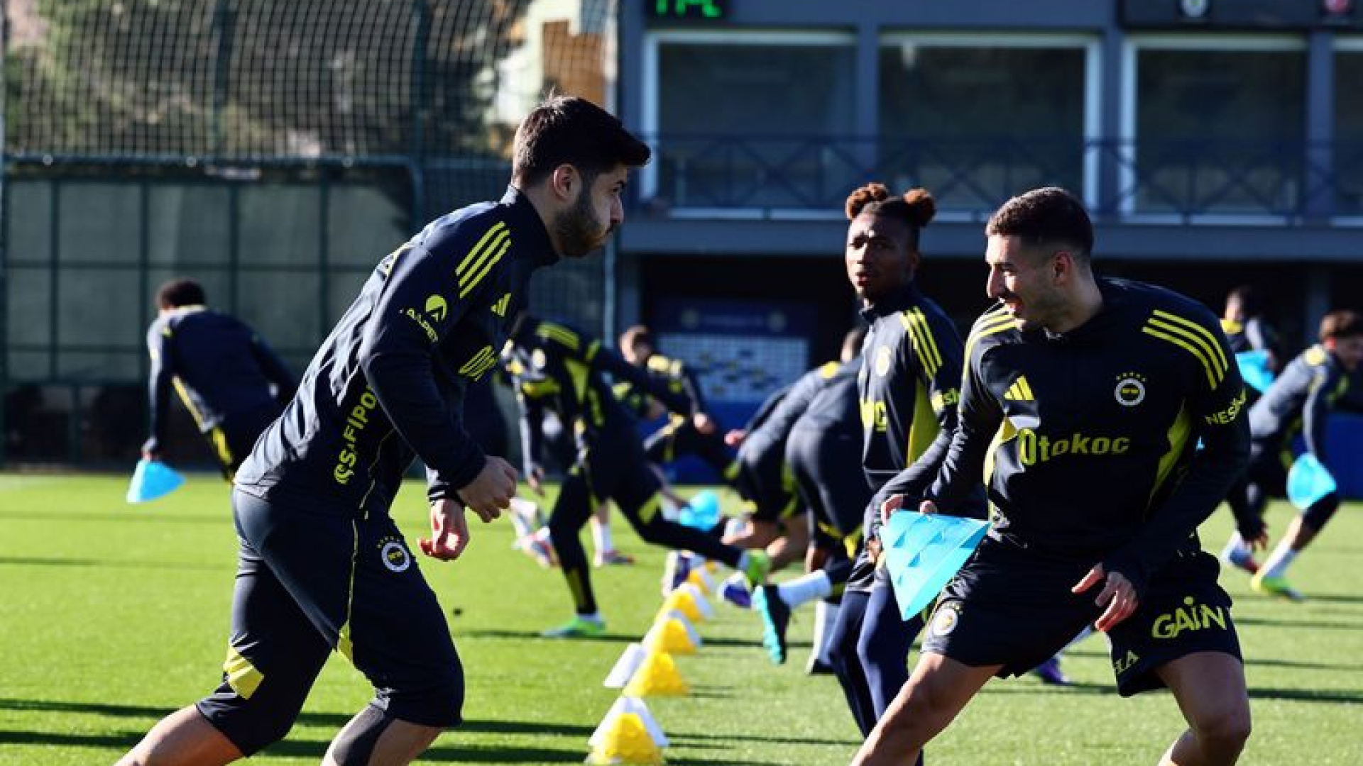 Fenerbahçe, Samsunspor Maçı Öncesi Hazırlıklarını Tamamladı