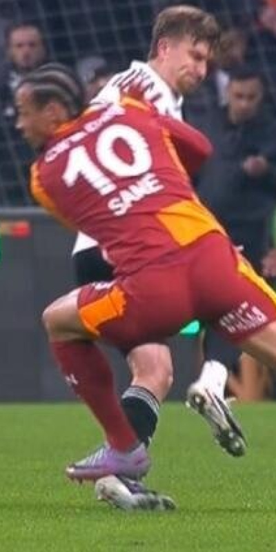 Derbide VAR sonrası kırmızı kart!