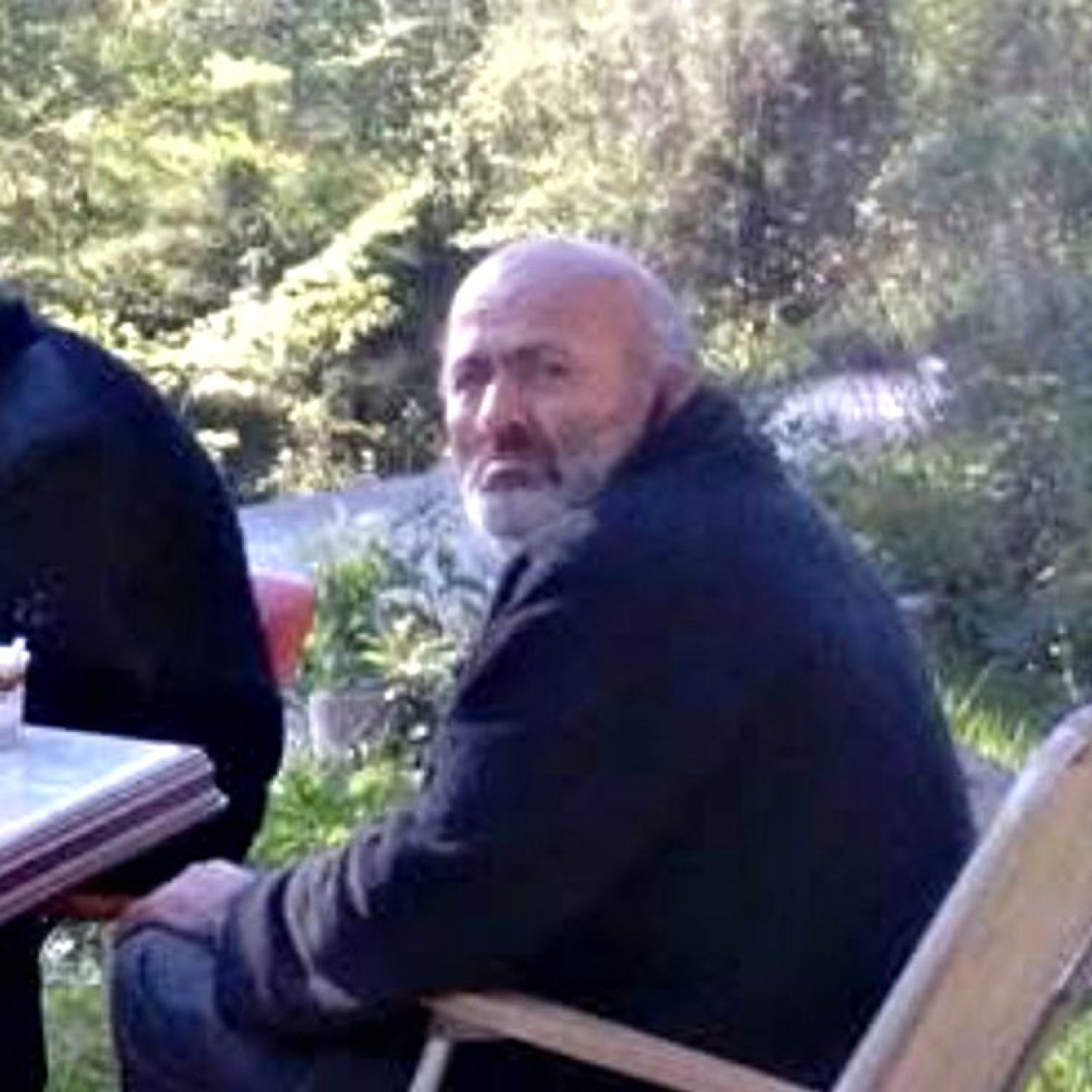 Evinde düşerek hayatını kaybetti