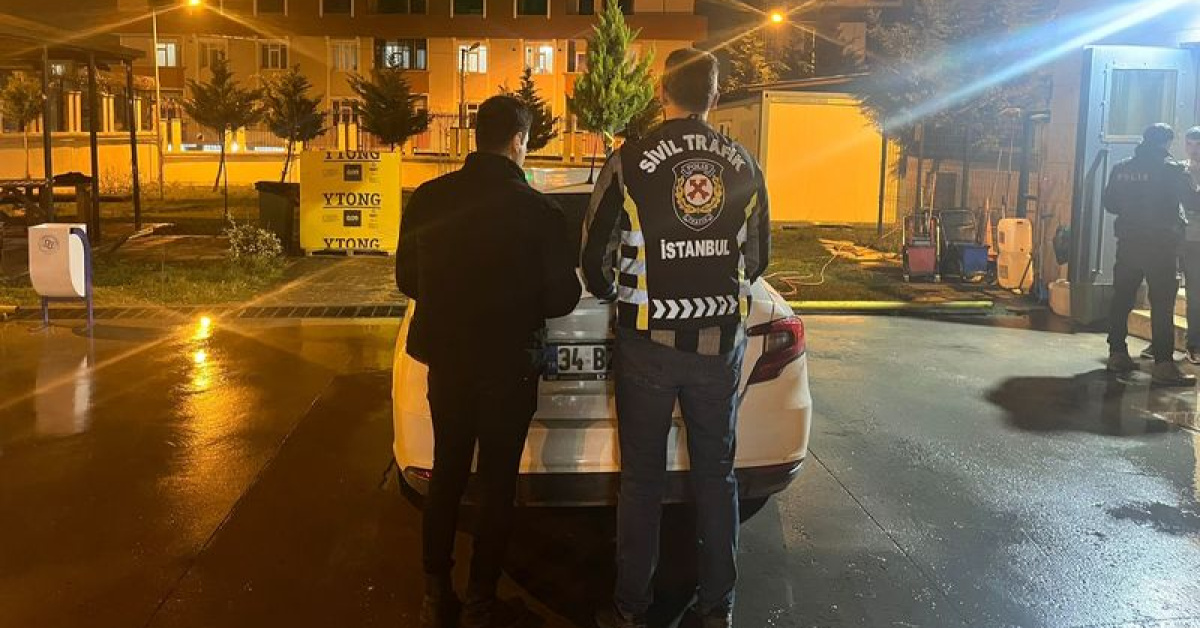 İstanbul'da Trafikte Kavga Eden Sürücüler 602 Bin TL Ceza Kesildi