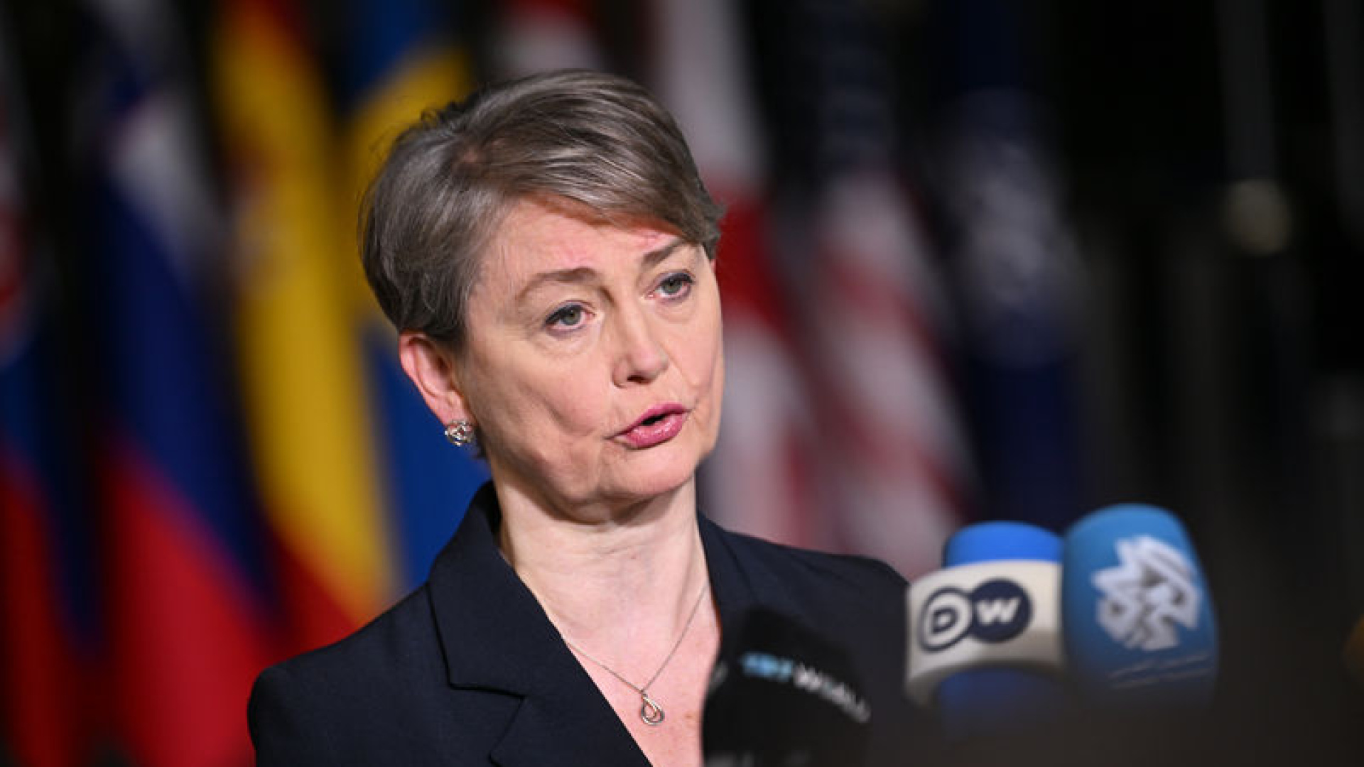 İngiltere Dışişleri Bakanı'ndan ABD Başkanı Trump'a: "Diplomasiyi sosyal medyadan yapmıyoruz" | Dış Haberler