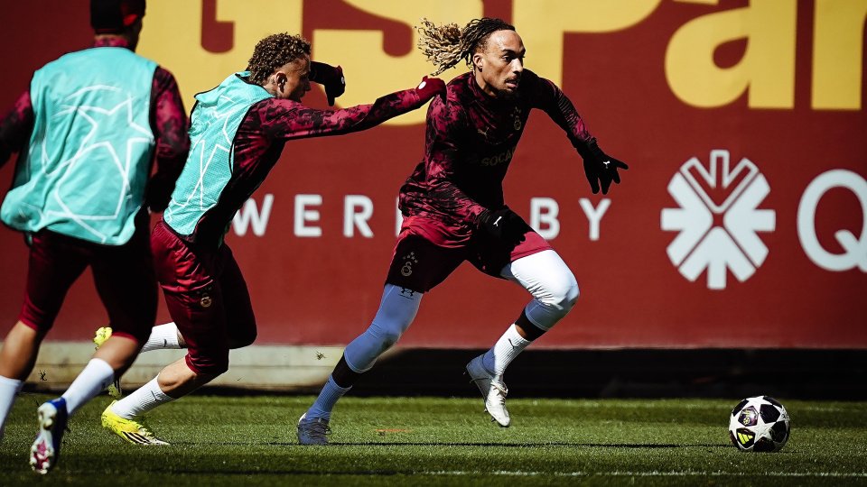 G.Saray, Liverpool mesaisine başladı