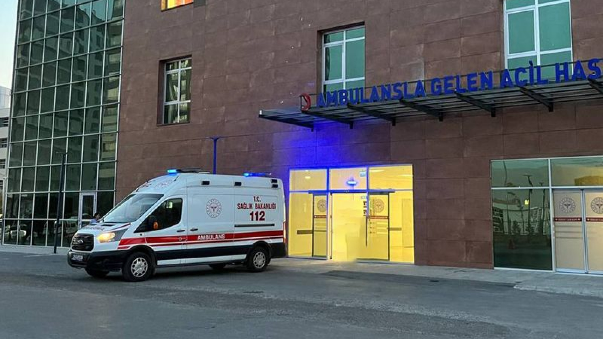 Son dakika: Niğde’de TIR, otomobile arkadan çarptı: 1 ölü, 1 yaralı | Son dakika haberleri