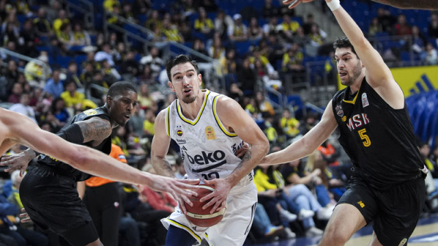 F.Bahçe, Mersin'i rahat geçti