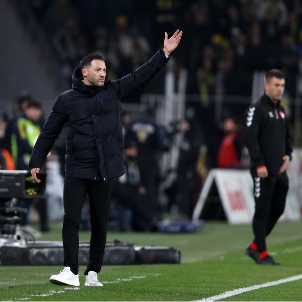 Tedesco iyileşti, kulübeye döndü!