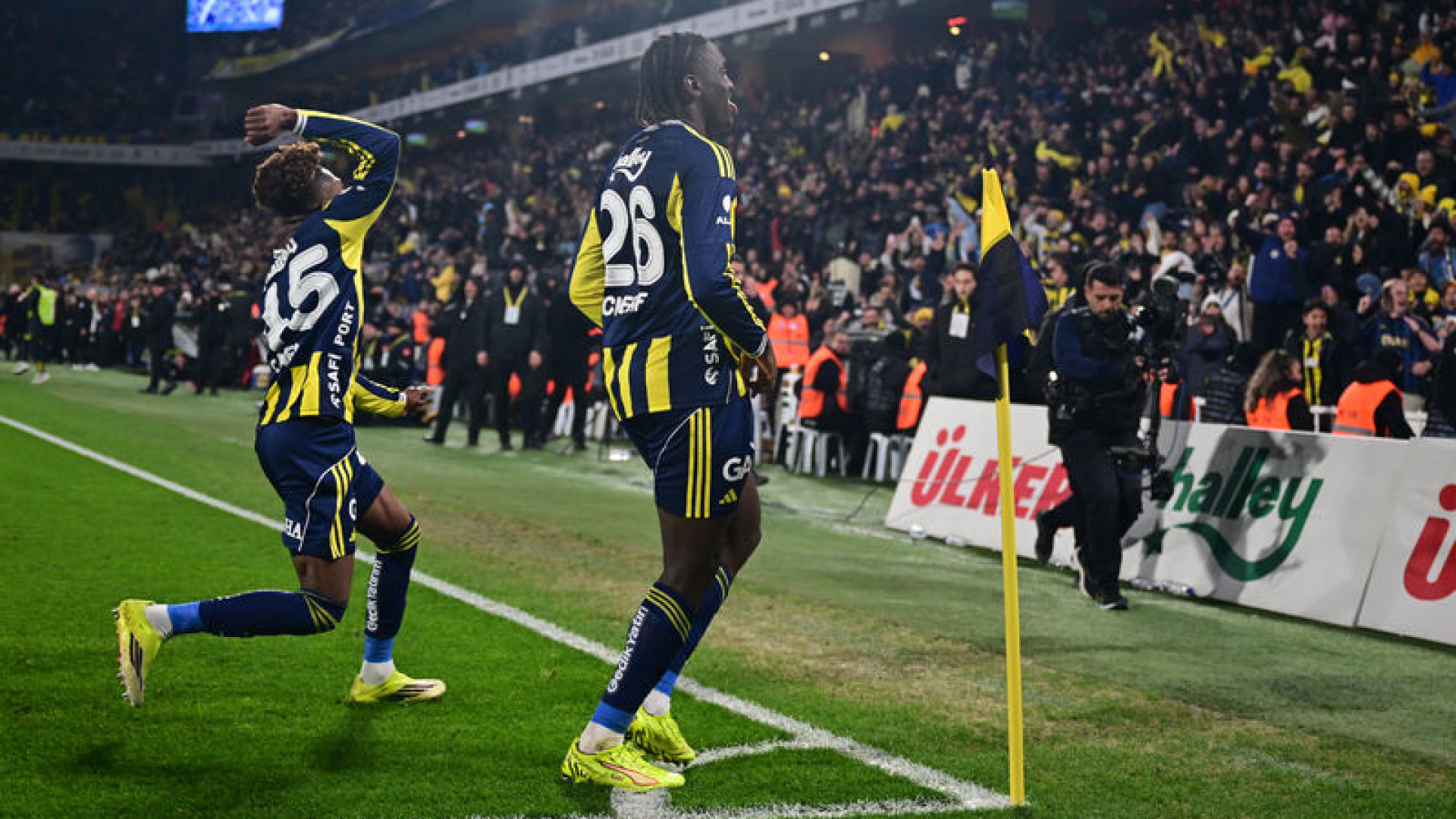 Geri dönüşlerin kralı Fenerbahçe! - Fenerbahçe Haberleri