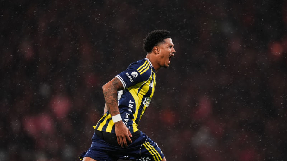 "Fenerbahçe ile 100. maçıma çıktım"