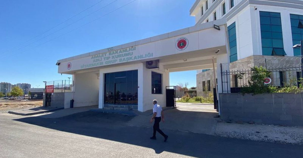 Diyarbakır'da Akraba Kavgası Kanlı Bitti: 1 Ölü, 3 Yaralı