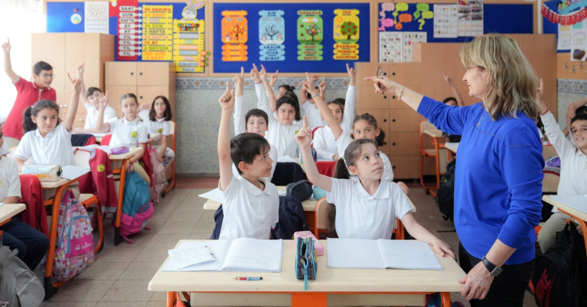 Yusuf Tekin: Ara Tatiller Kalır