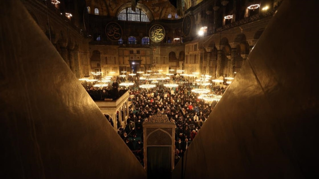 Arife günü oruç tutulur mu?