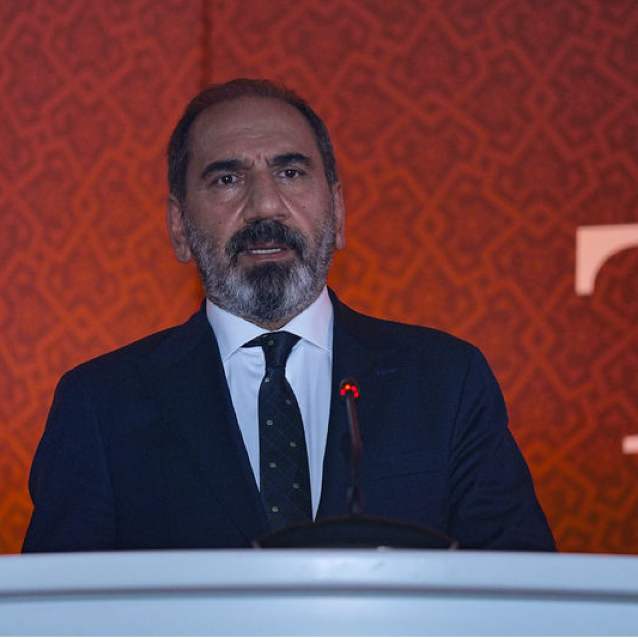 "Hakemlerin hata yaptığını biz de görüyoruz!"