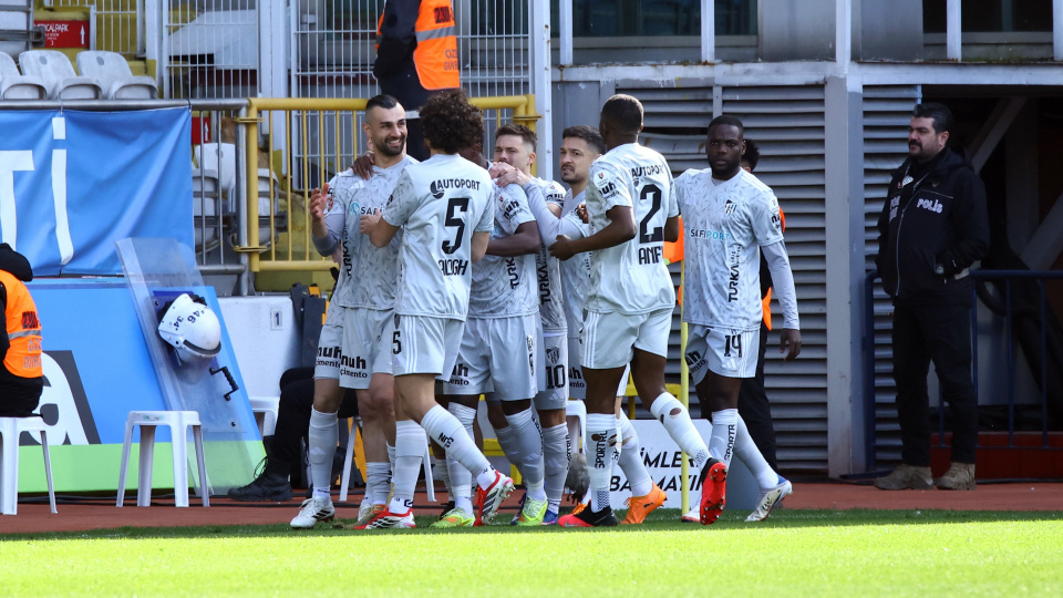 Kocaelispor 2 maç sonra kazandı!