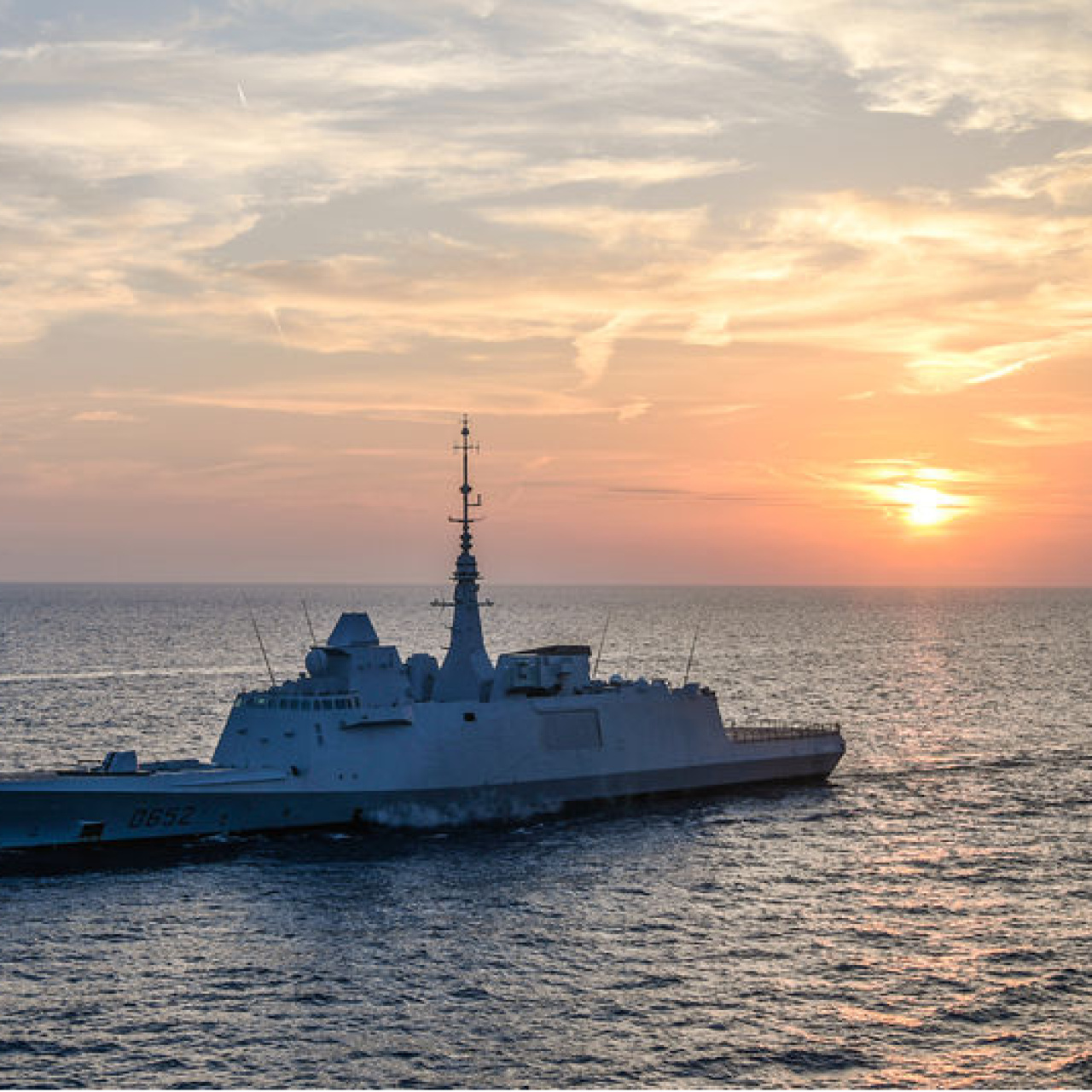 Fransa bölgeye gemi gönderiyor