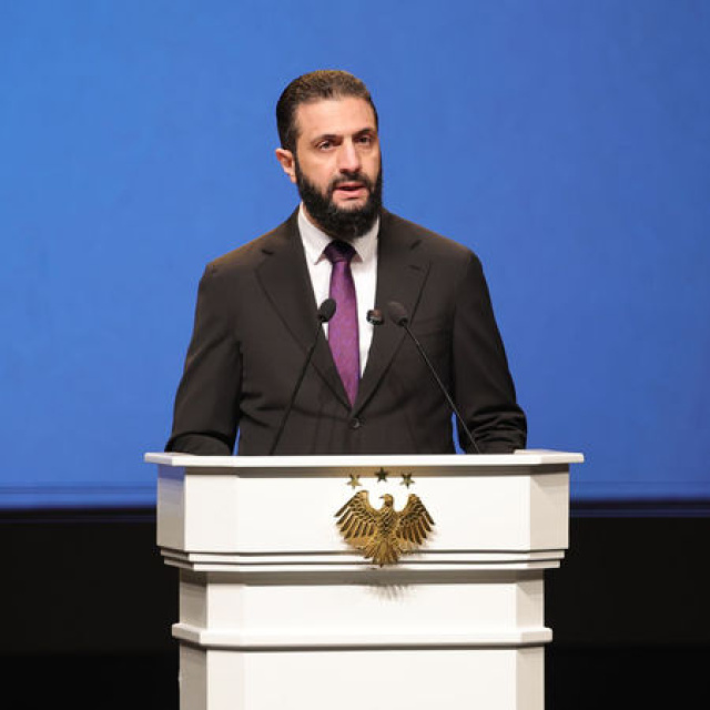 Şara: Hizbullah'ı silahsızlandırmada Lübnan'ı destekliyoruz