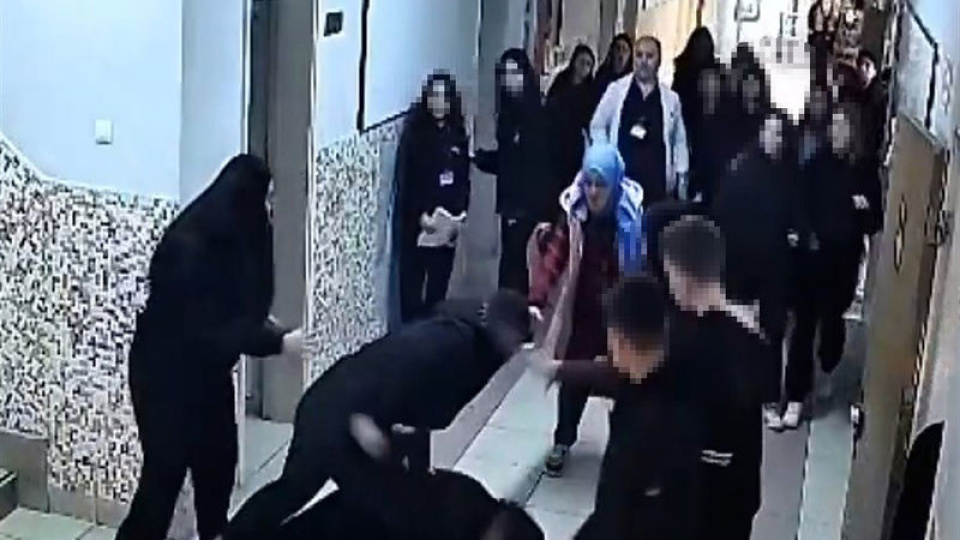 Milli halterci kardeşine zorbalık yapanlara saldırdı