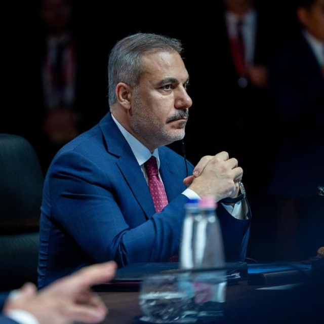 Bakan Fidan'dan diplomasi trafiği