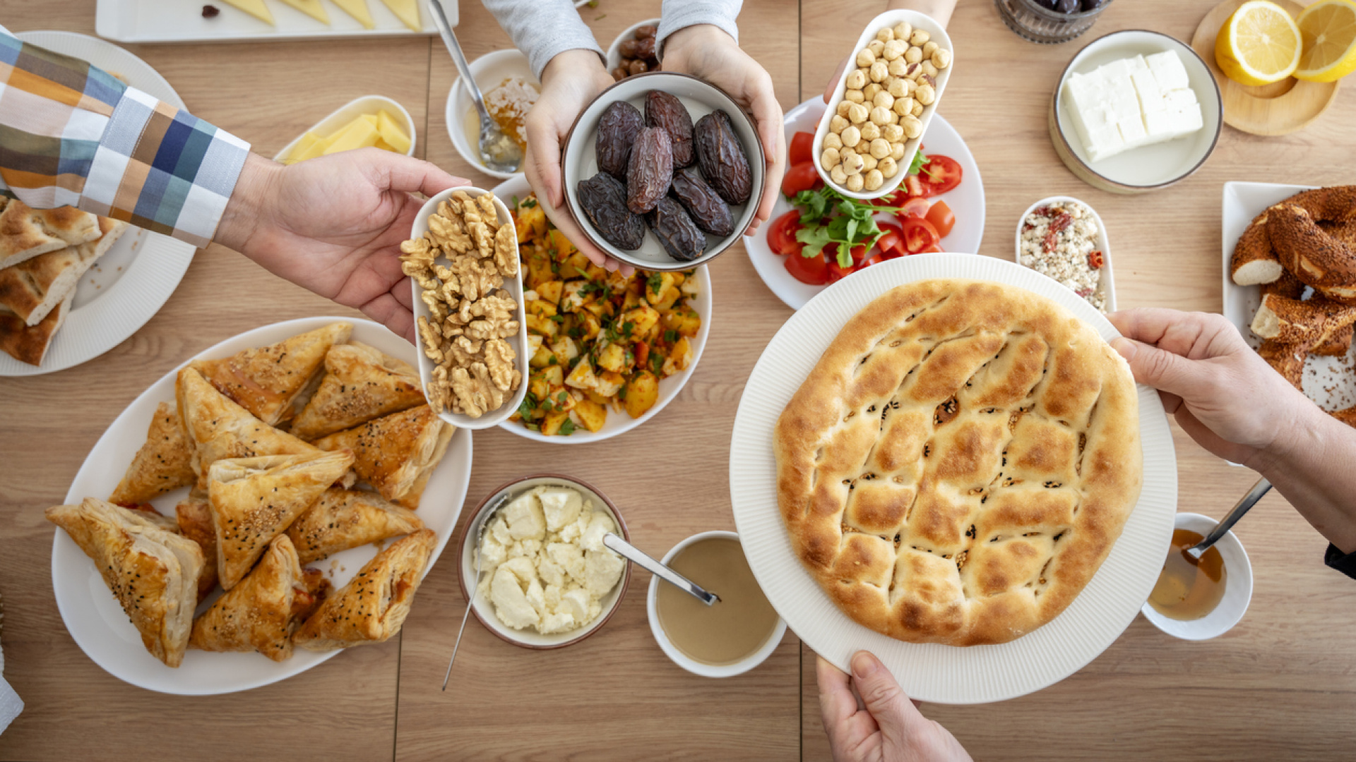 İftarda ne yediğiniz önemli: Sindirim sistemini koruyan ramazan besinleri | Sağlık Haberleri