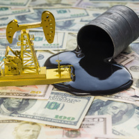 Altın, Trump'ın açıklamalarıyla yükselişe geçti, petrol fiyatı düştü