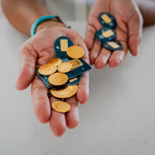 Altın yeniden yükselişe geçti