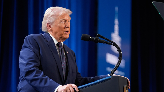 Trump'tan çelişkili ifadeler