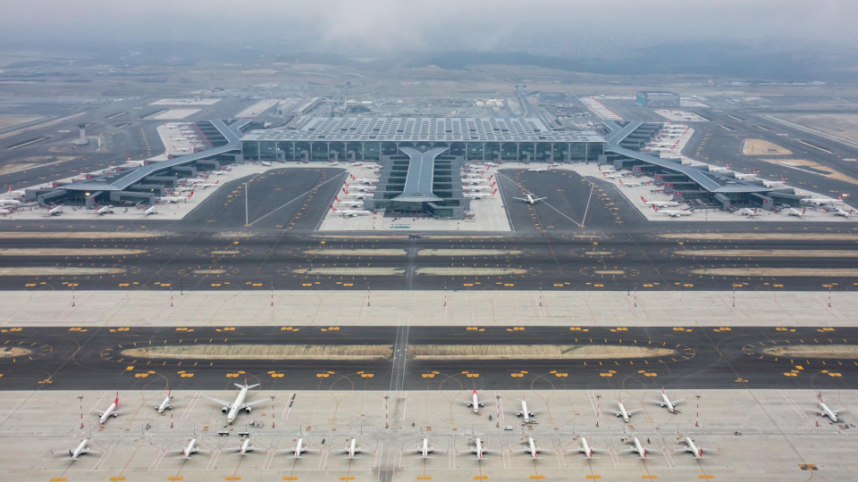 İstanbul Havalimanı, Avrupa'nın zirvesindeki yerini korudu