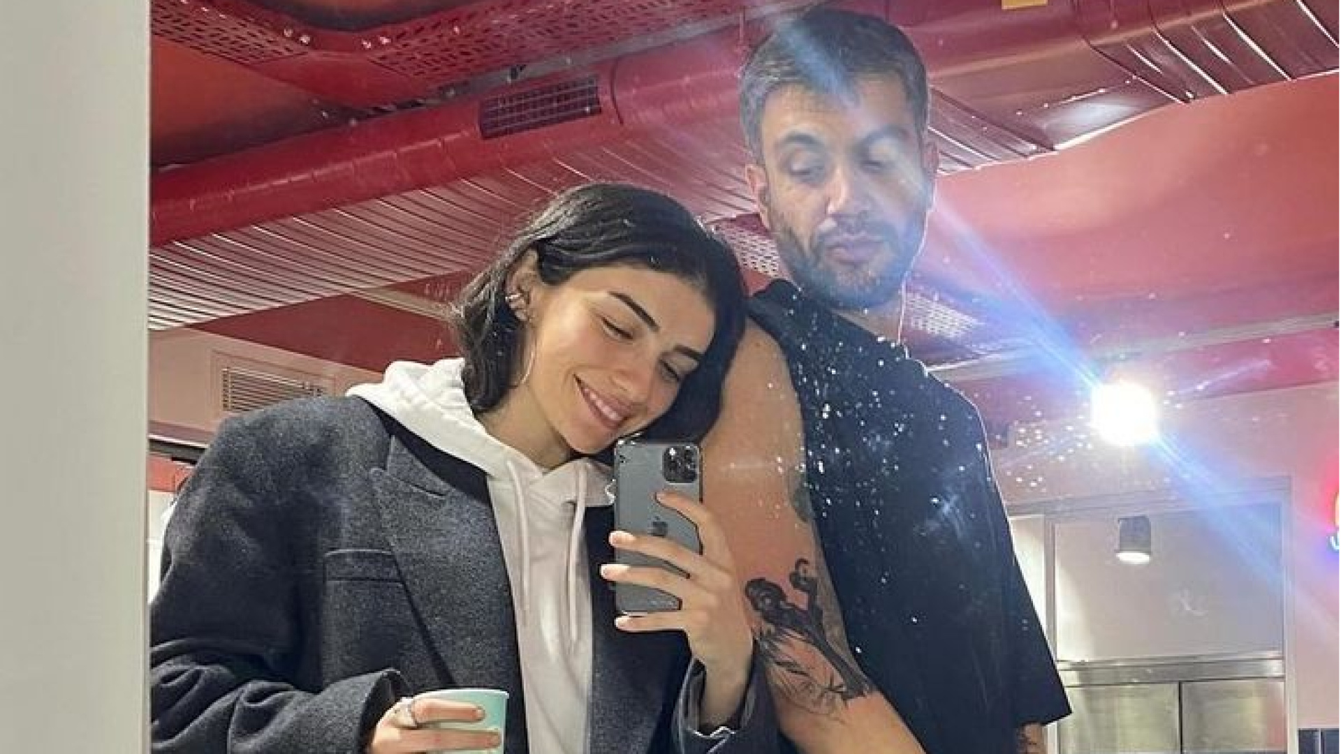 Hazar Ergüçlü ile DJ Artz Efe Çelik Ayrıldı: Üç Yıllık Aşk Son Buldu