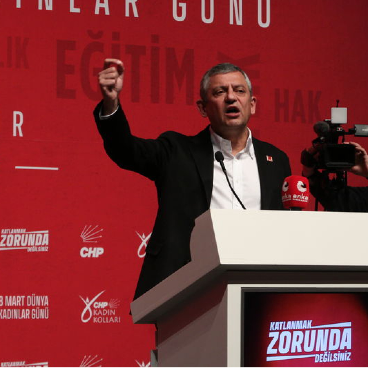 CHP lideri Özel Silivri'de konuşuyor