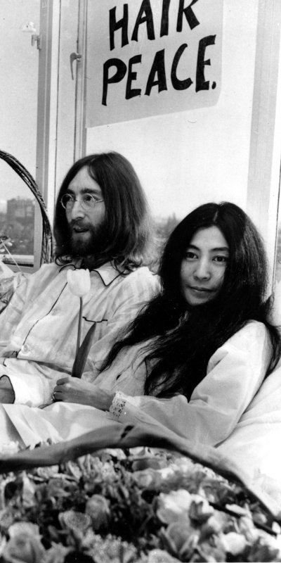 "Eşi, John Lennon'dan şüpheliydi"
