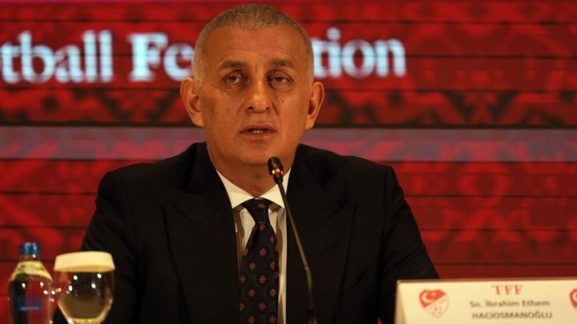 TFF Başkanı Hacıosmanoğlu, Galatasaray-Liverpool Maçında Tribündeydi