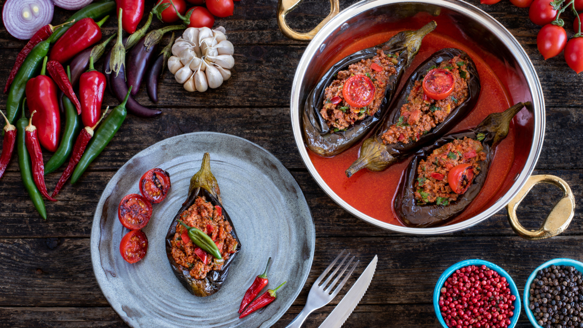 Bugün iftarda ne var? Ramazanın yirmi birinci gününde lezzet şöleni: Karnıyarıktan sütlaca iftar menüsü önerisi!