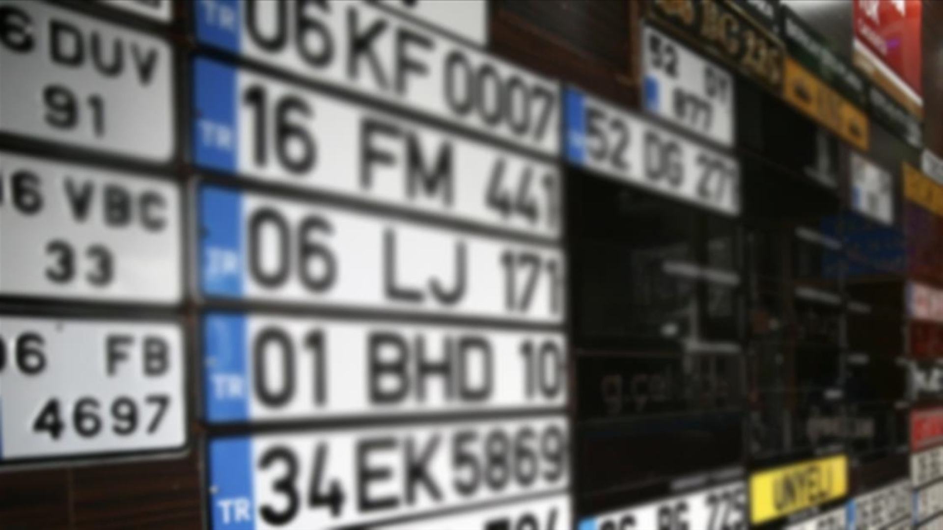 APP plakalara 27 Şubat'tan itibaren kesilen cezalar iptal edildi