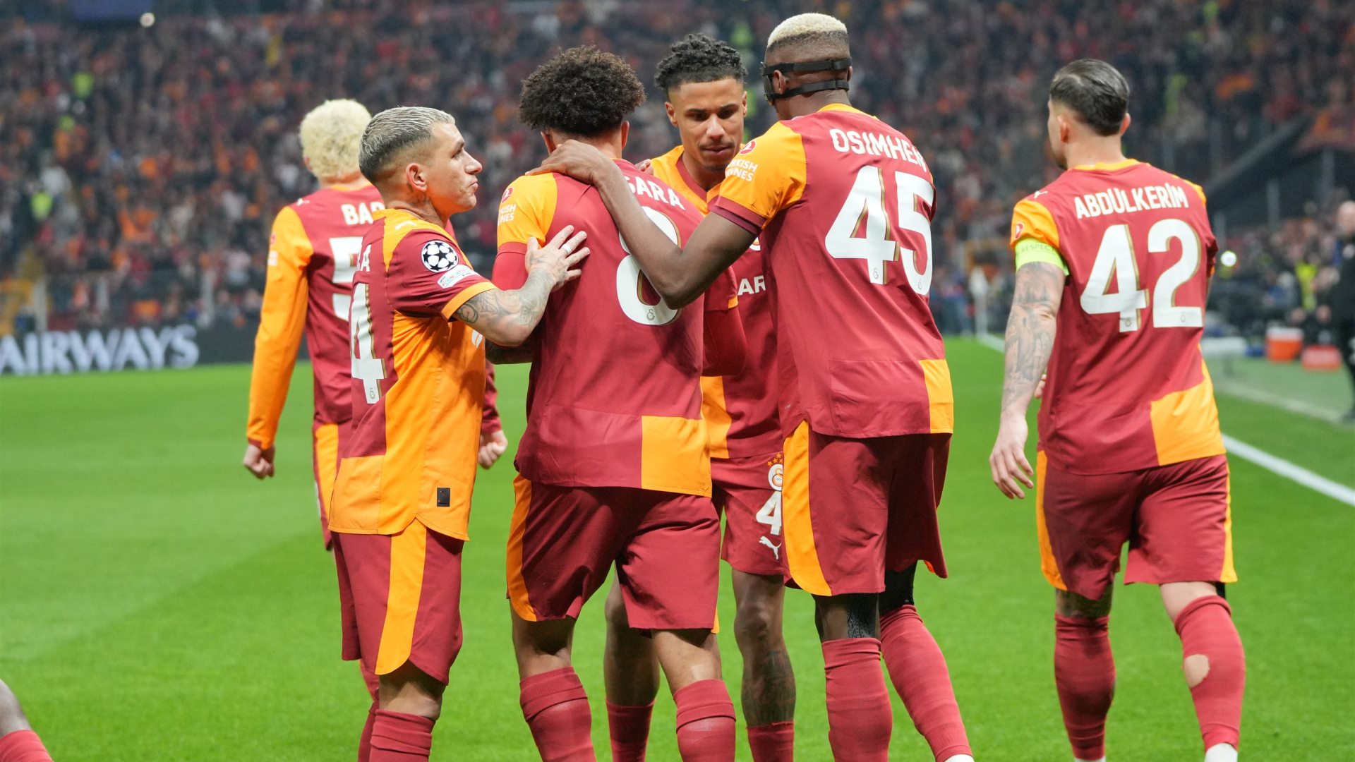 Spor yazarları Galatasaray-Liverpool maçını değerlendirdi - Futbol Haberleri