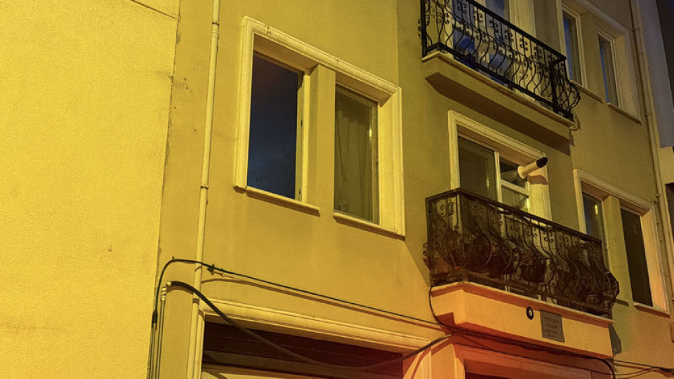 Emekli okul müdürü evinde ölü bulundu