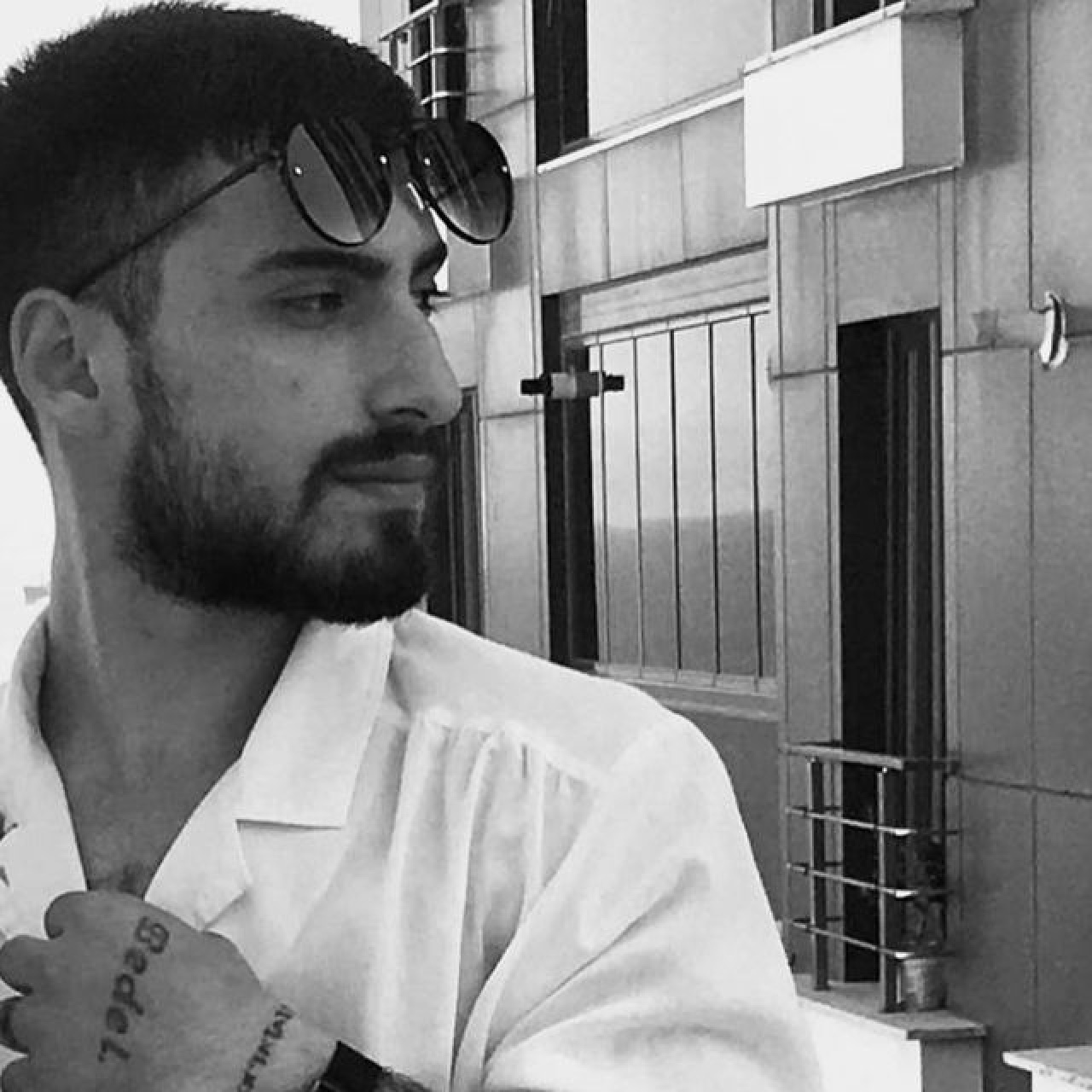 Kafede silahlı saldırı: 1 ölü