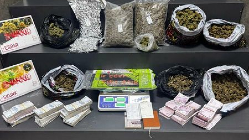 Narkotik operasyonu: 10 tutuklama