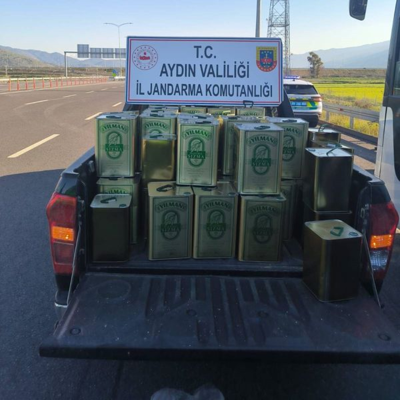 1 milyon TL değerinde taklit zeytinyağı ele geçirildi