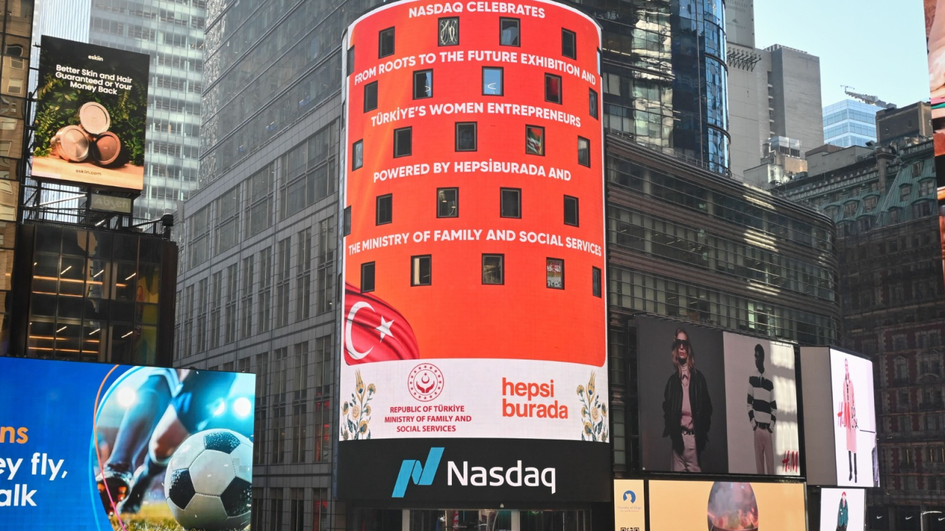 Hepsiburada ve Bakanlık, Türk Kadın Girişimcileri New York'ta Dünyaya Tanıttı