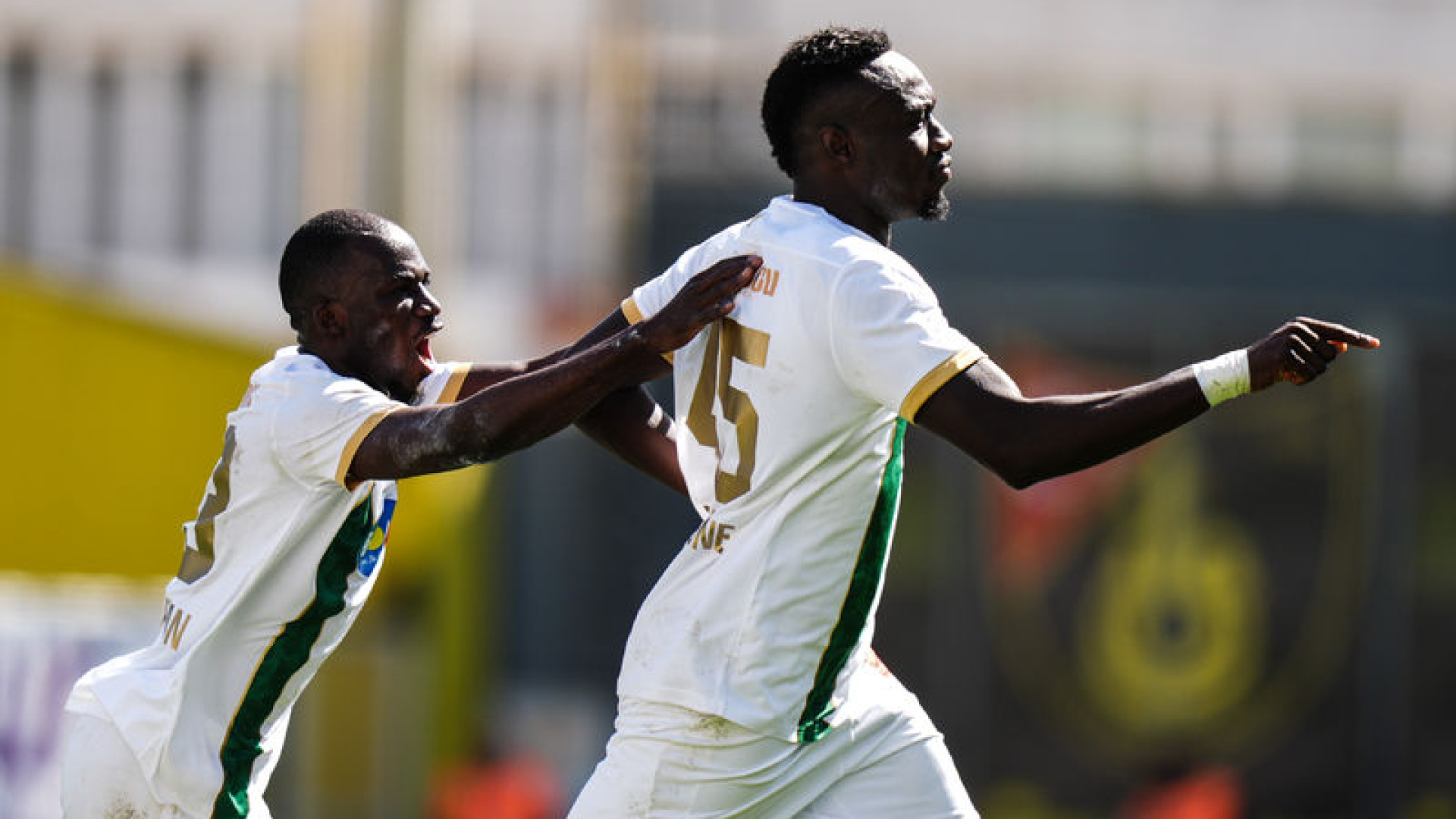 Amedspor, İstanbulspor'u 4-0 Yenerek Liderlik Yolunda İlerliyor
