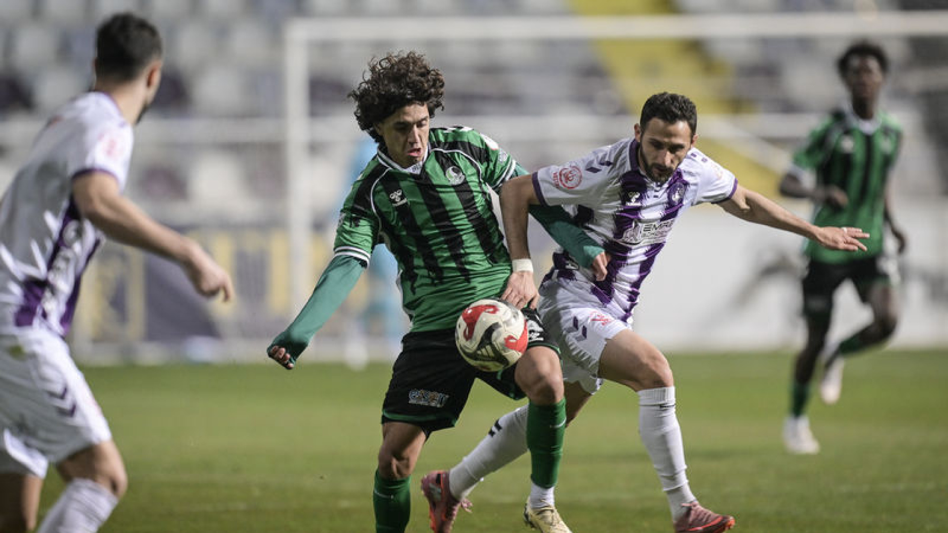 Trendyol 1. Lig'de Beraberlik: Keçiörengücü ve Sakaryaspor 1-1'lik Skorla Ayrıldı