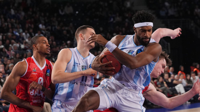 Türk Telekom, adını çeyrek finale yazdırdı!