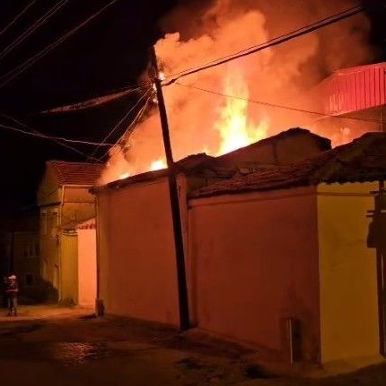 Altınları çalıp yaktılar! 5 gözaltı