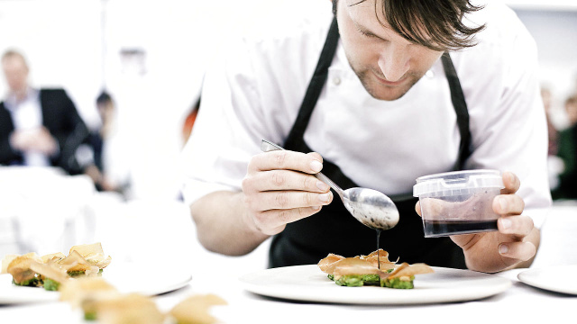 Dünyanın en iyi restoranında zulüm mü var?