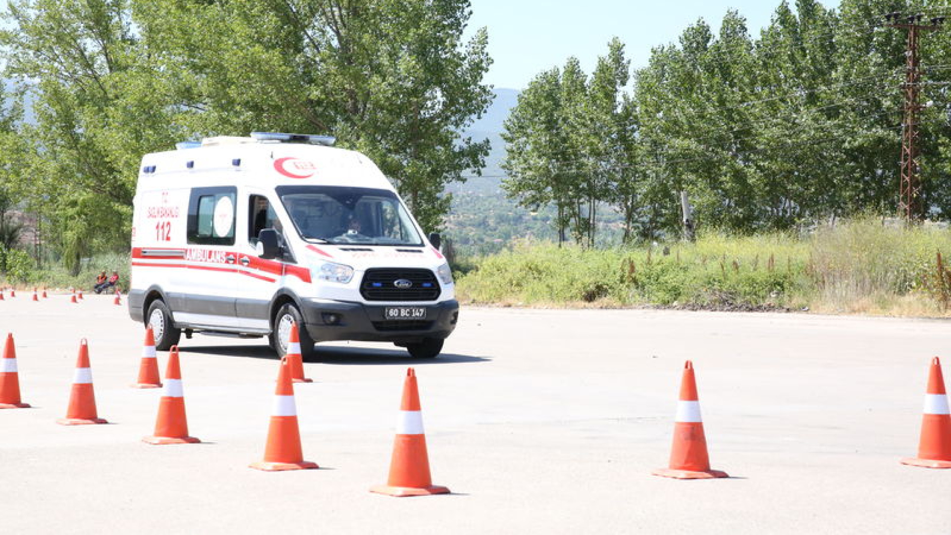 Uşak'ta Saman Balyalarının Üzerine Düşen 72 Yaşındaki Adam Hayatını Kaybetti