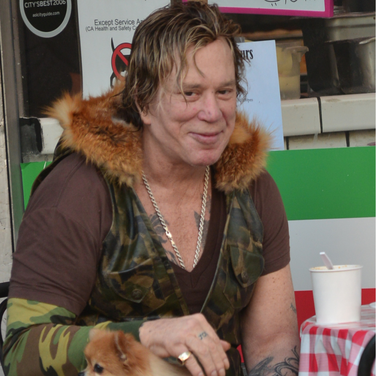 "Kirayı özellikle ödemedim"