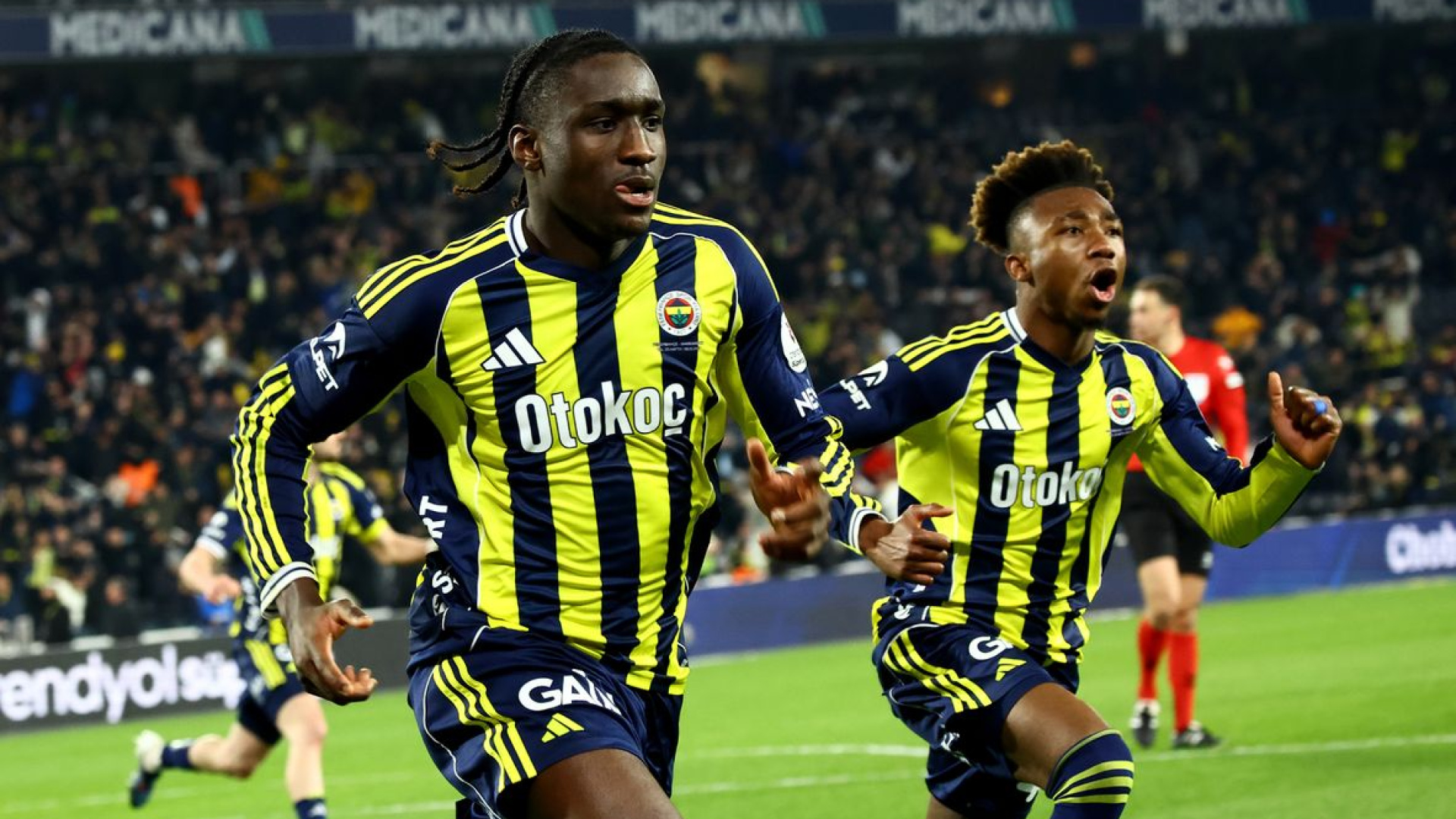 Karagümrük-Fenerbahçe Maçı: Tarih, Saat ve Yayın Kanalı Detayları