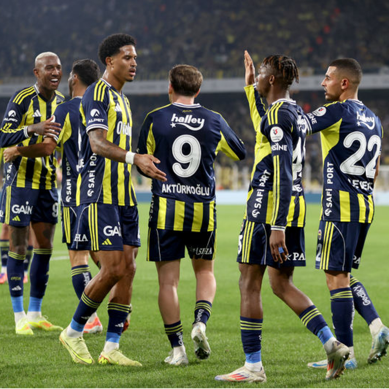 Fenerbahçe, Fatih Karagümrük karşısında!
