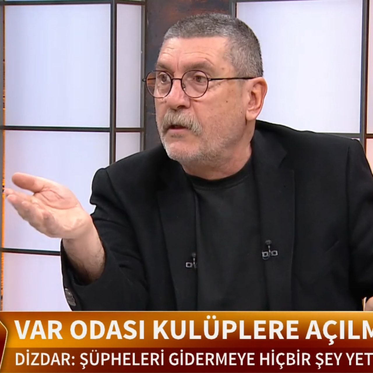 VAR odası kulüplere açılmalı mı?