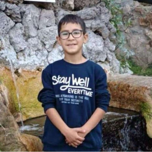 13 yaşında hayattan koptu