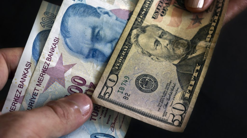 KKM 2 milyar liranın altına düştü