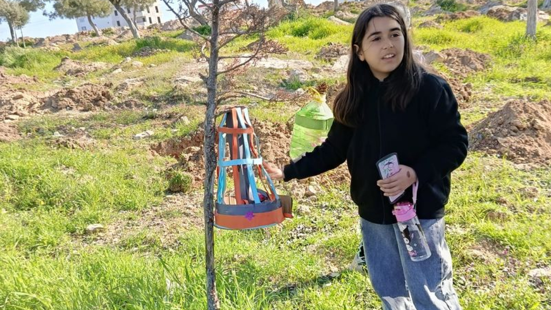 Mersin'de doğaya kuş yuvaları bıraktılar | Son dakika haberleri